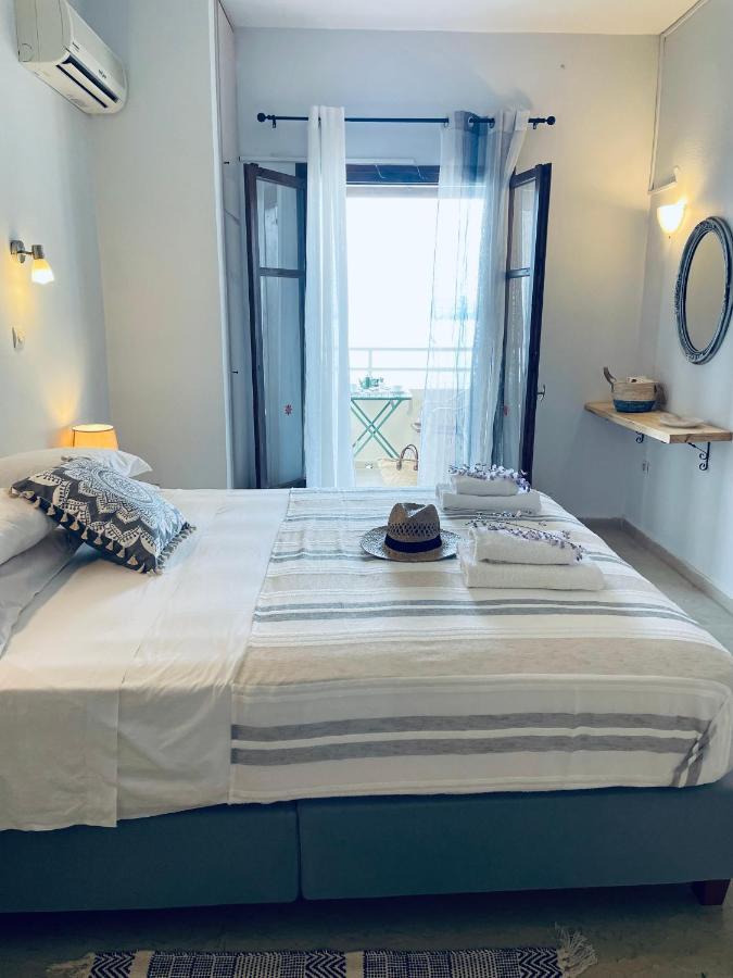Hotel Odeon B&B Barbáti Kültér fotó