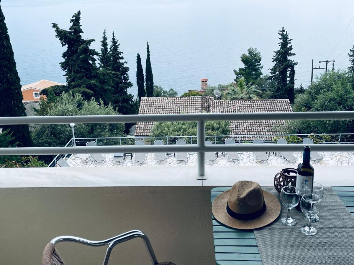 Hotel Odeon B&B Barbáti Kültér fotó