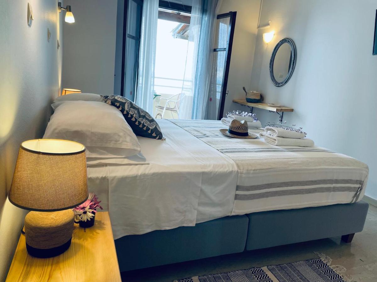 Hotel Odeon B&B Barbáti Kültér fotó