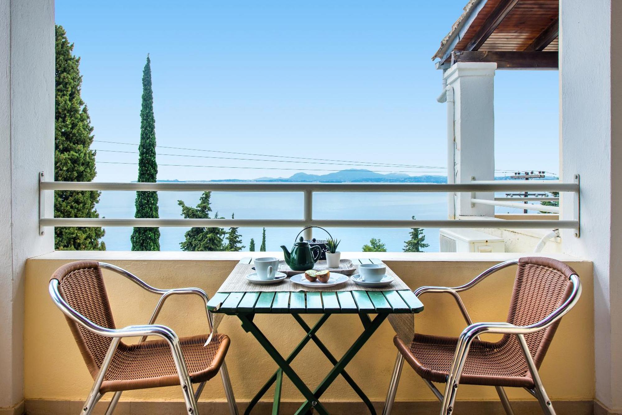 Hotel Odeon B&B Barbáti Kültér fotó