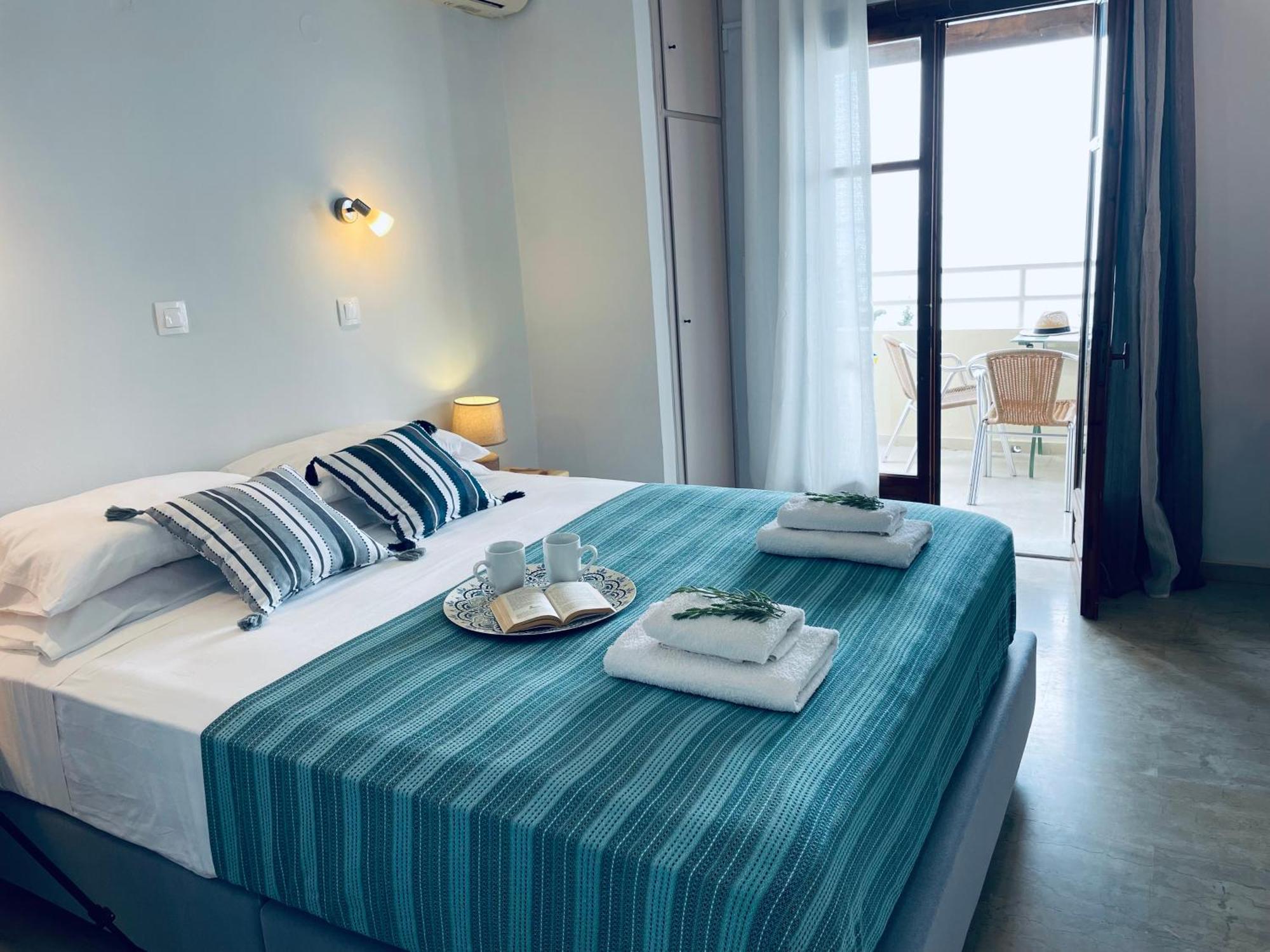 Hotel Odeon B&B Barbáti Kültér fotó