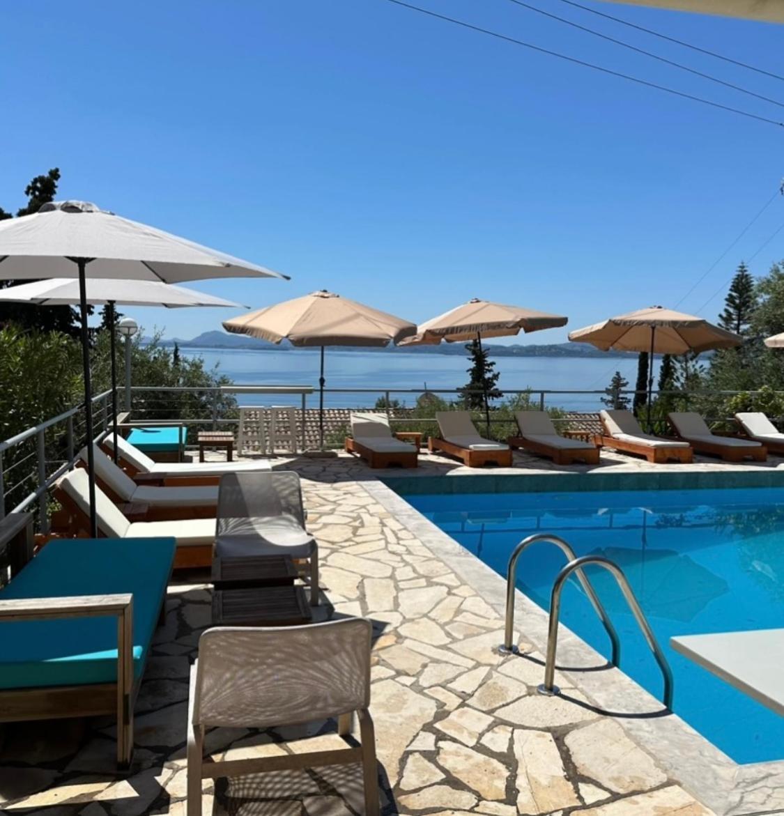 Hotel Odeon B&B Barbáti Kültér fotó