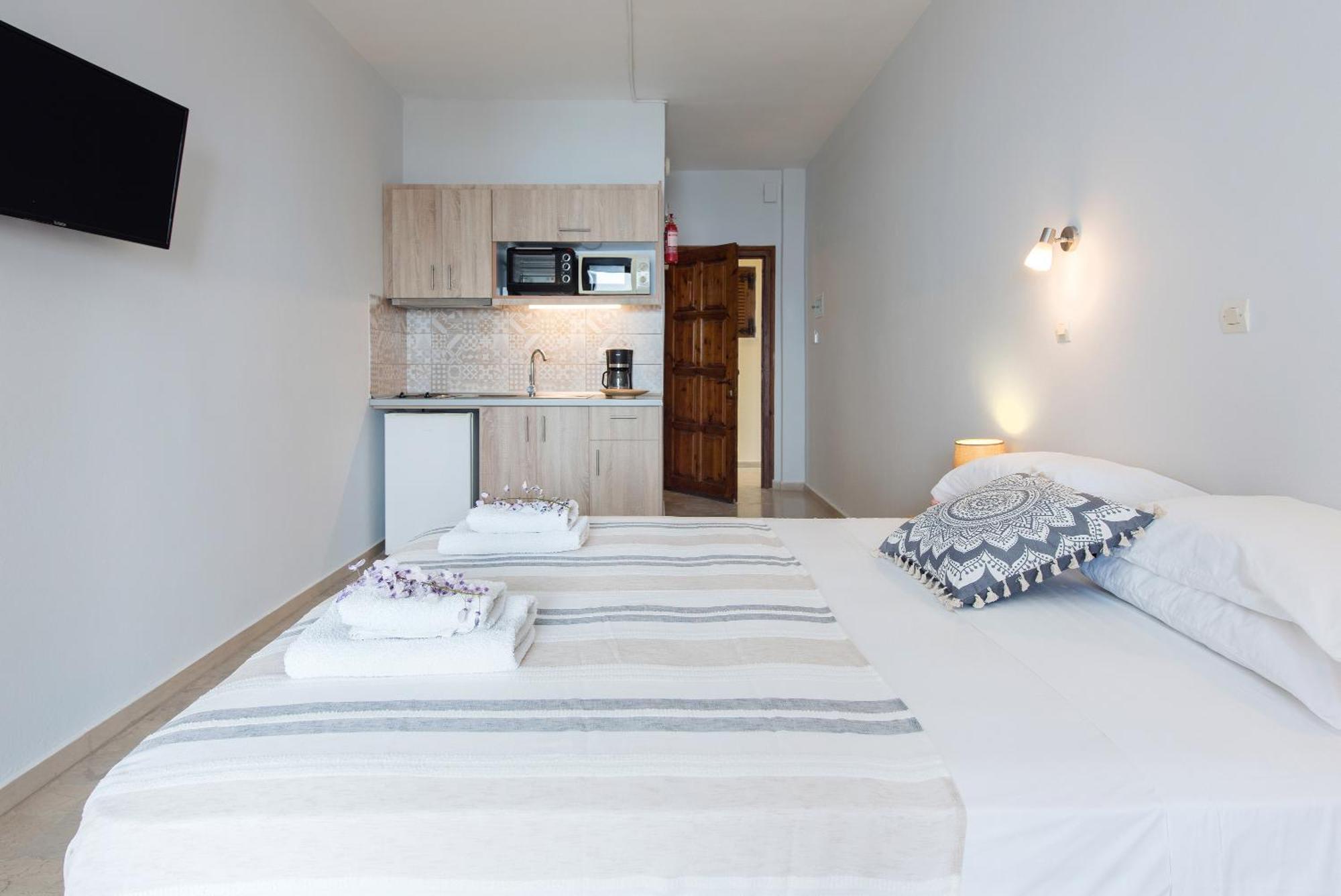 Hotel Odeon B&B Barbáti Kültér fotó