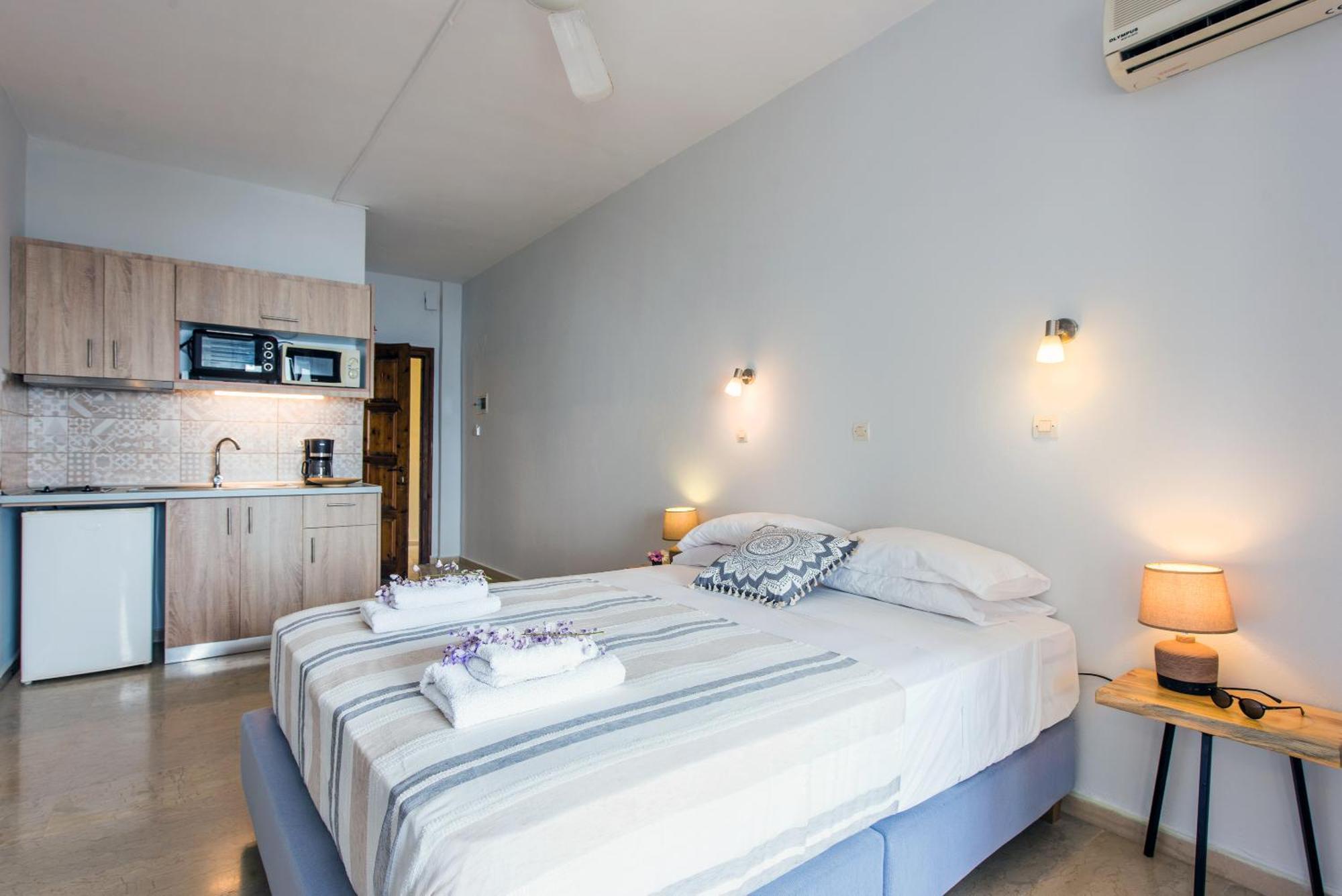 Hotel Odeon B&B Barbáti Kültér fotó