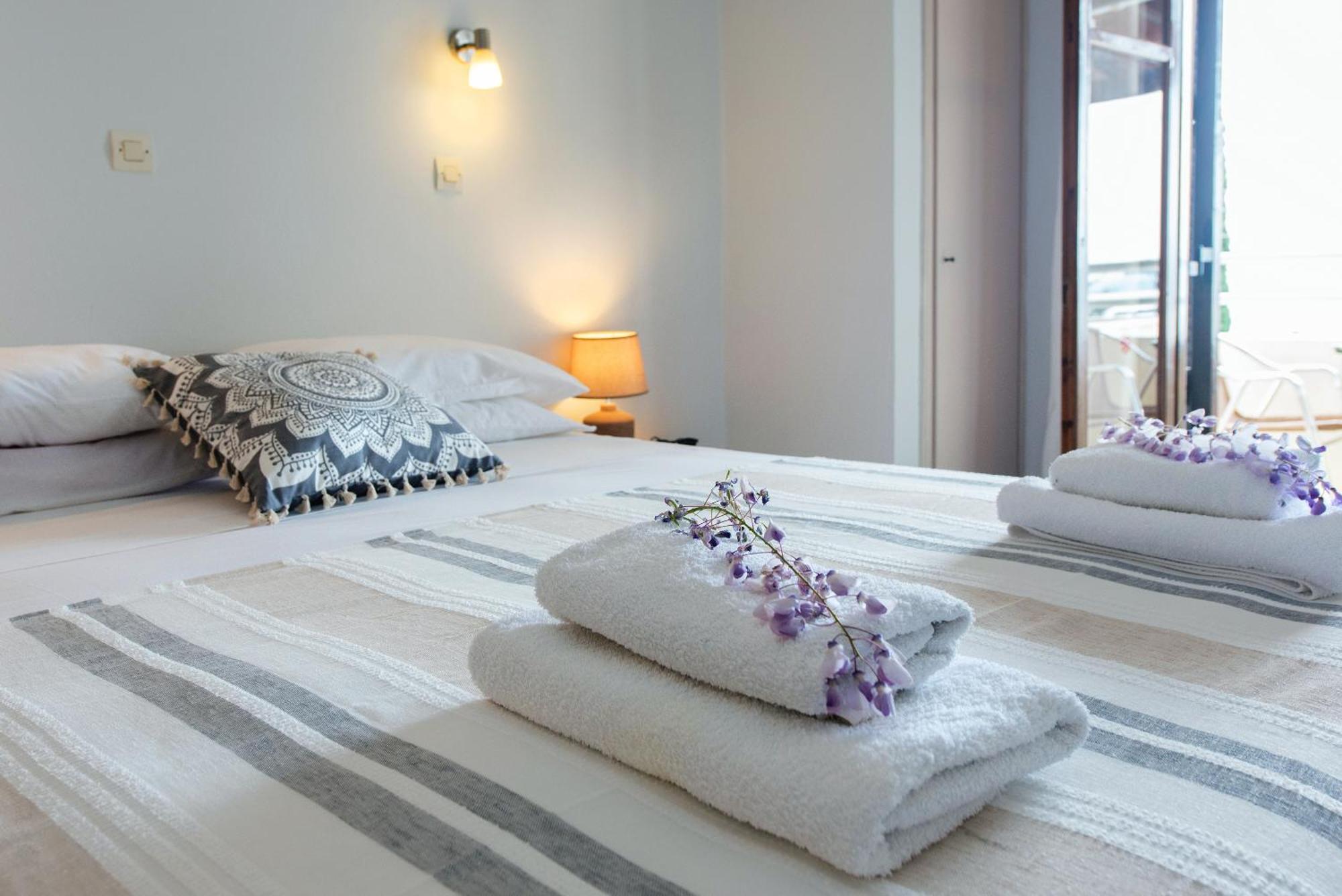 Hotel Odeon B&B Barbáti Kültér fotó