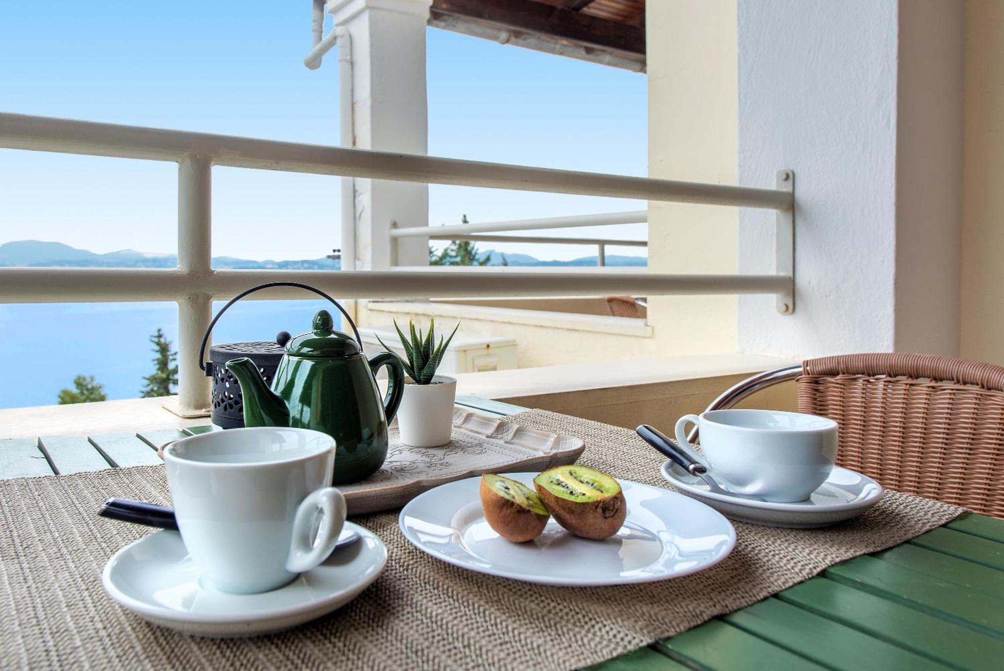 Hotel Odeon B&B Barbáti Kültér fotó